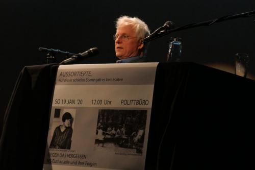 AUSSORTIERTE. Auf dieser schiefen Ebene gab es kein Halten 